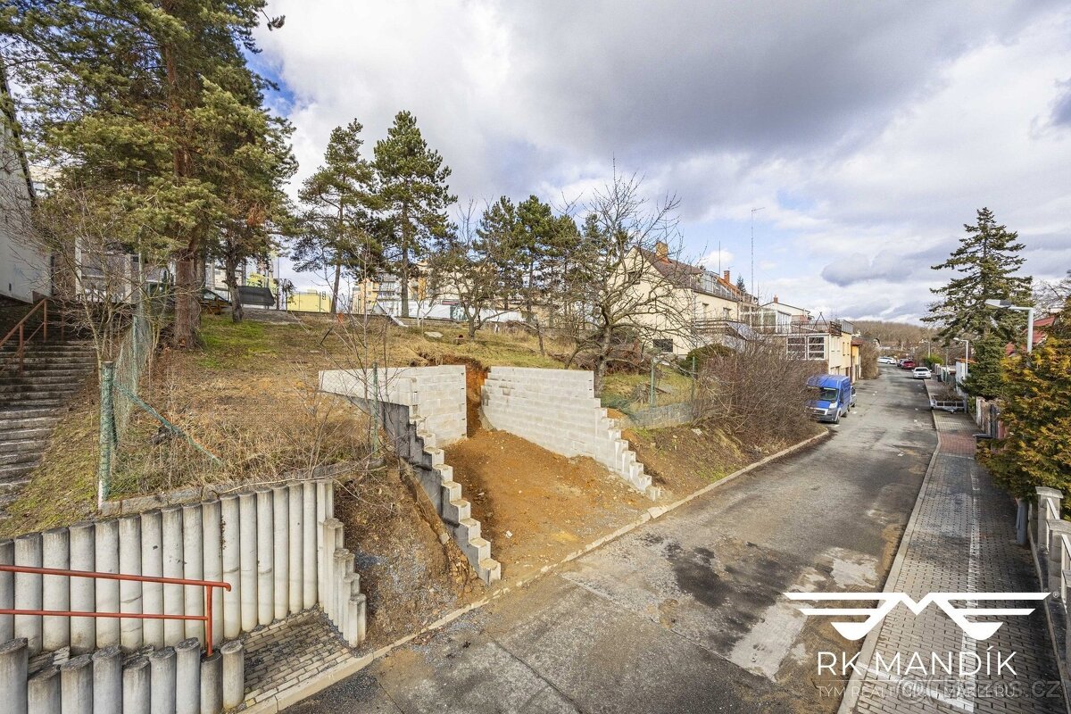 Prodej stavebního pozemku 196 m², Praha, ev.č. 742-1