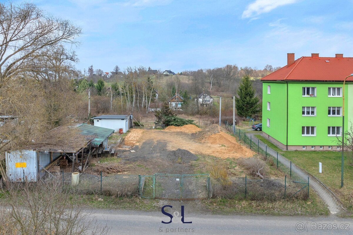 Prodej stavebního pozemku 1 026 m², Dubá - Dřevčice