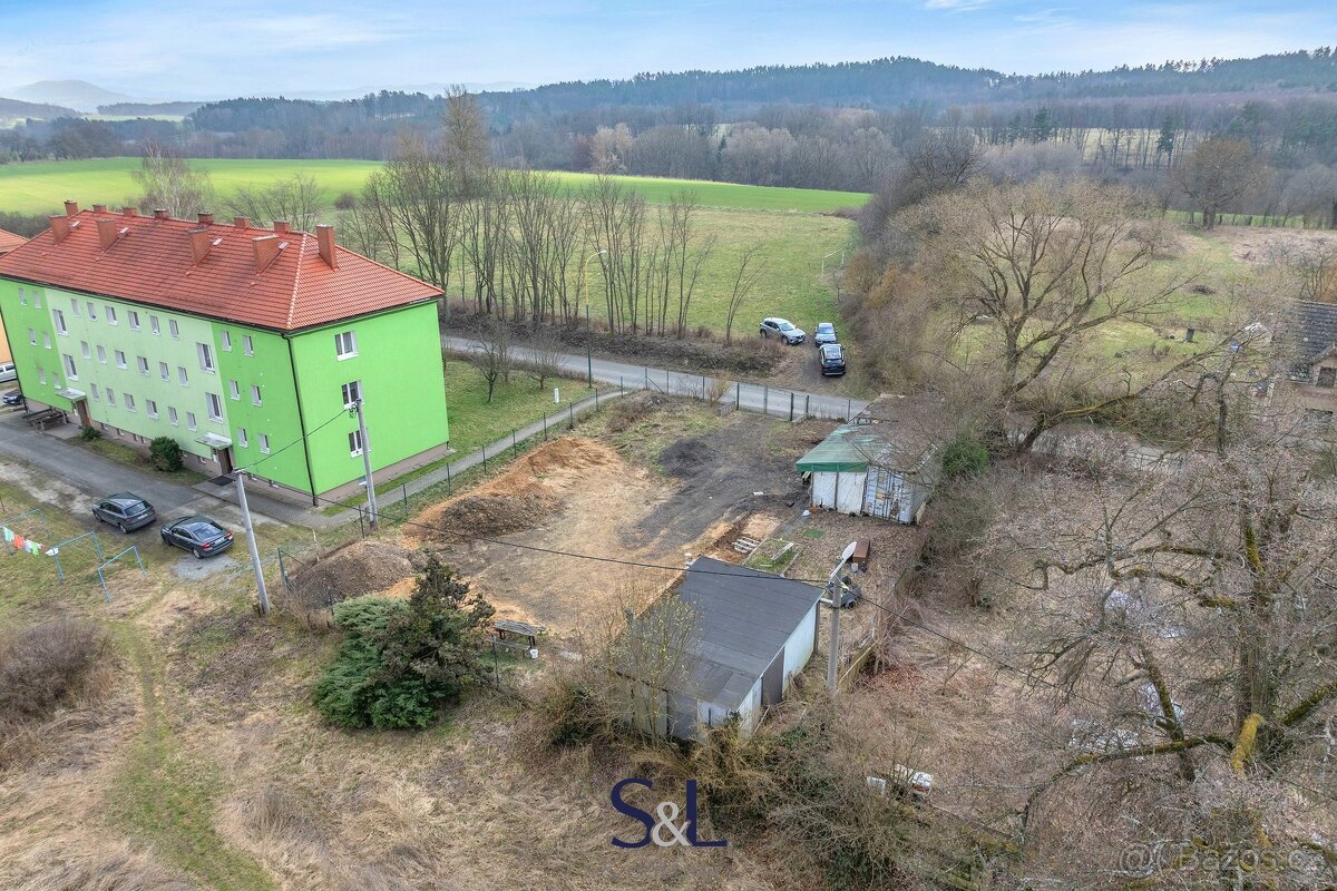Prodej stavebního pozemku 1 026 m², Dubá - Dřevčice