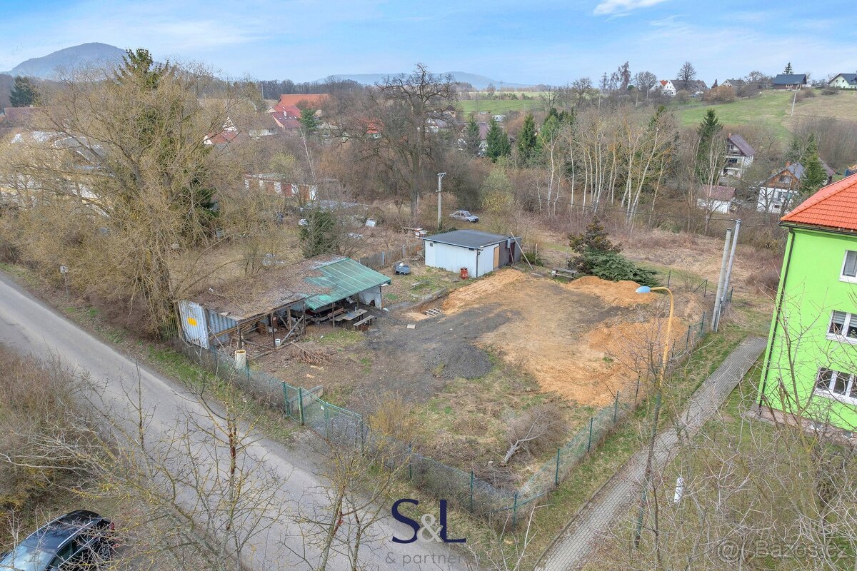 Prodej stavebního pozemku 1 026 m², Dubá - Dřevčice