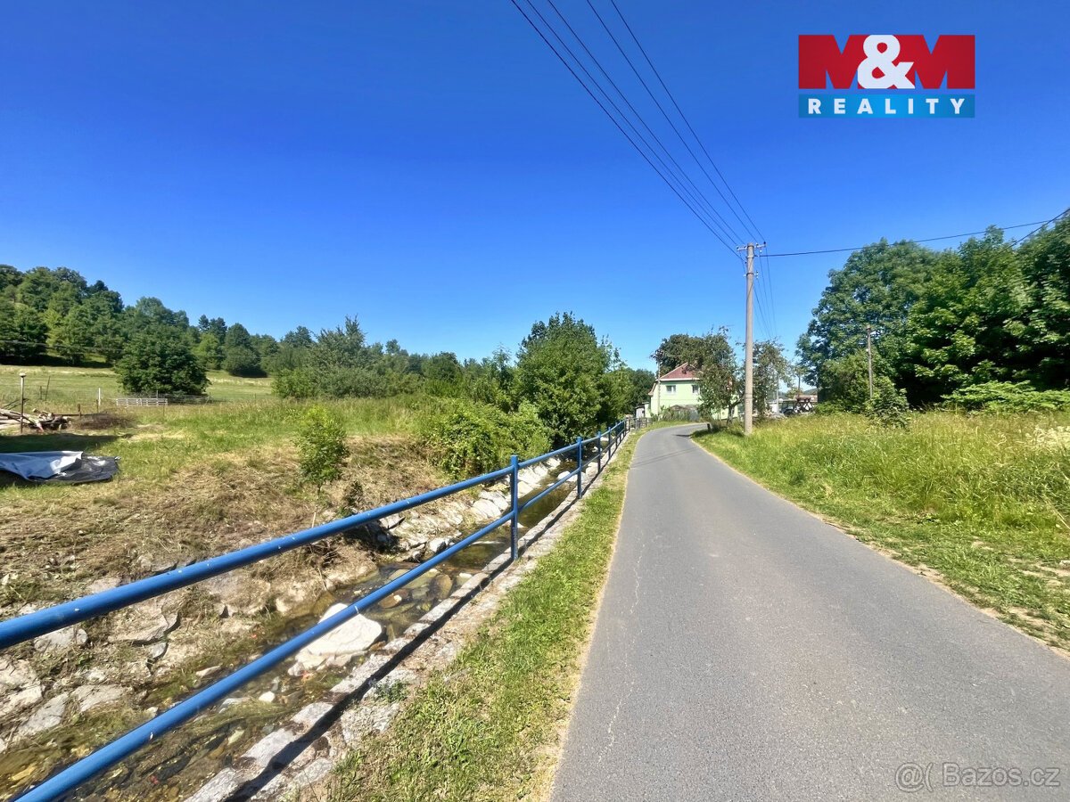 Prodej pozemku k bydlení, 1102 m², Skorošice