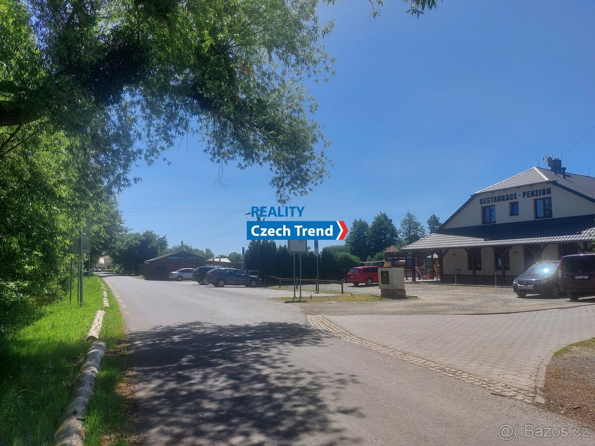 Prodej pozemeku 949 m2 v malebné krajině Litovelska, Sobáčov