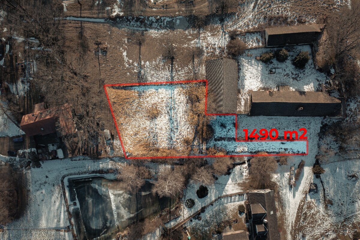 Stavební pozemek 1 490 m² v krásné jihočeské vesnici Útěšov