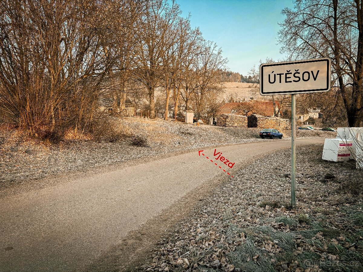 Stavební pozemek 1 753 m² v krásné jihočeské vesnici Útěšov