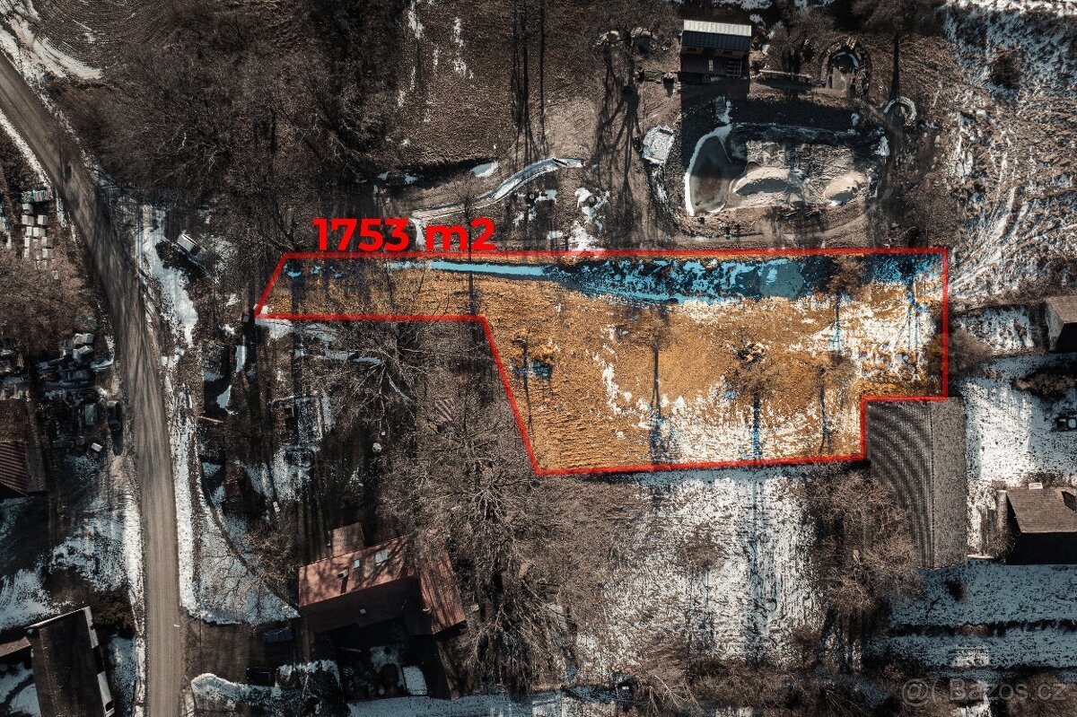 Stavební pozemek 1 753 m² v krásné jihočeské vesnici Útěšov