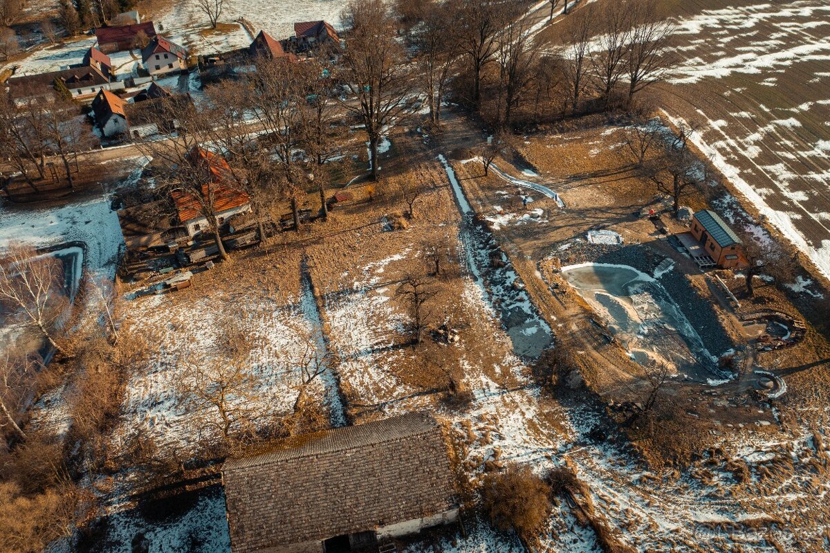 Stavební pozemek 1 753 m² v krásné jihočeské vesnici Útěšov