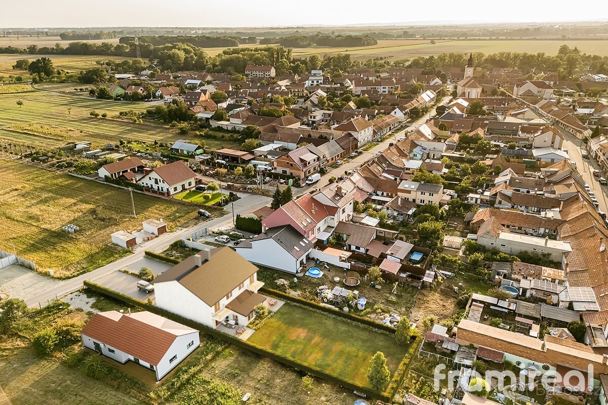 Prodej pozemku pro bydlení, 1 000 m² - Opatovice