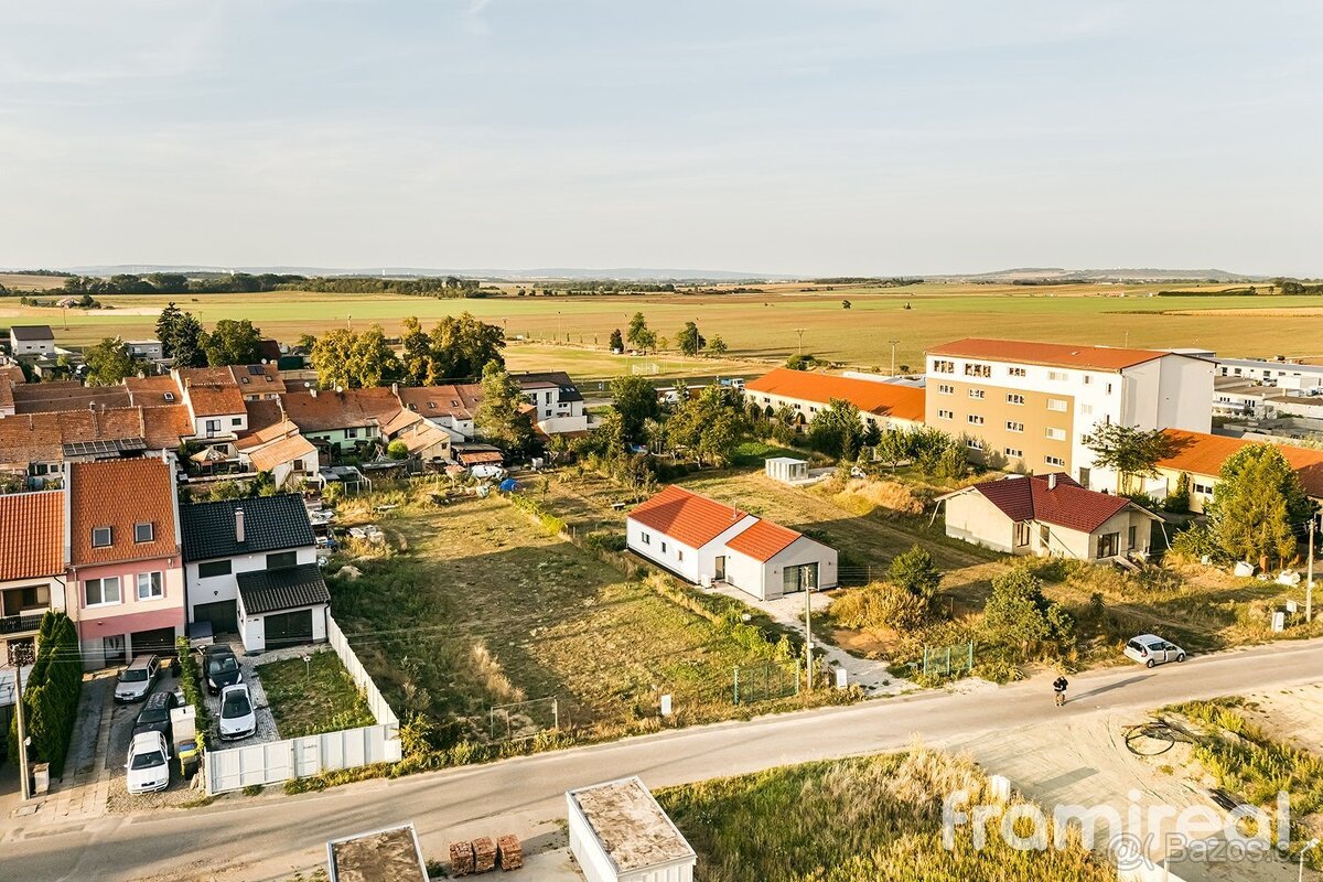 Prodej pozemku pro bydlení, 1 000 m² - Opatovice