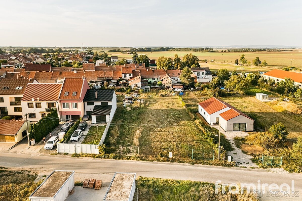 Prodej pozemku pro bydlení, 1 000 m² - Opatovice