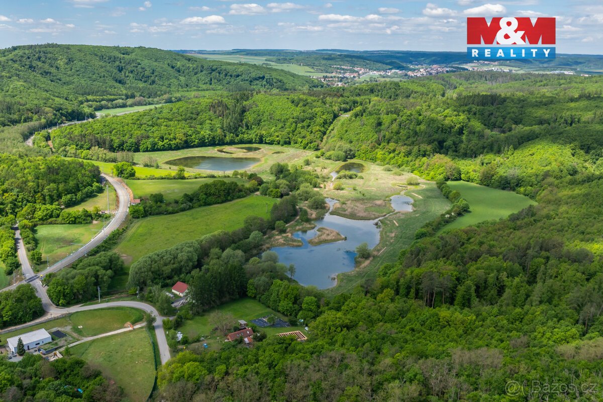 Prodej pozemku k bydlení, 2383 m², Omice