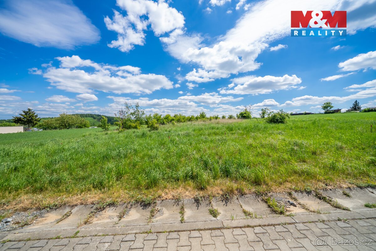 Prodej pozemku k bydlení, 2383 m², Omice