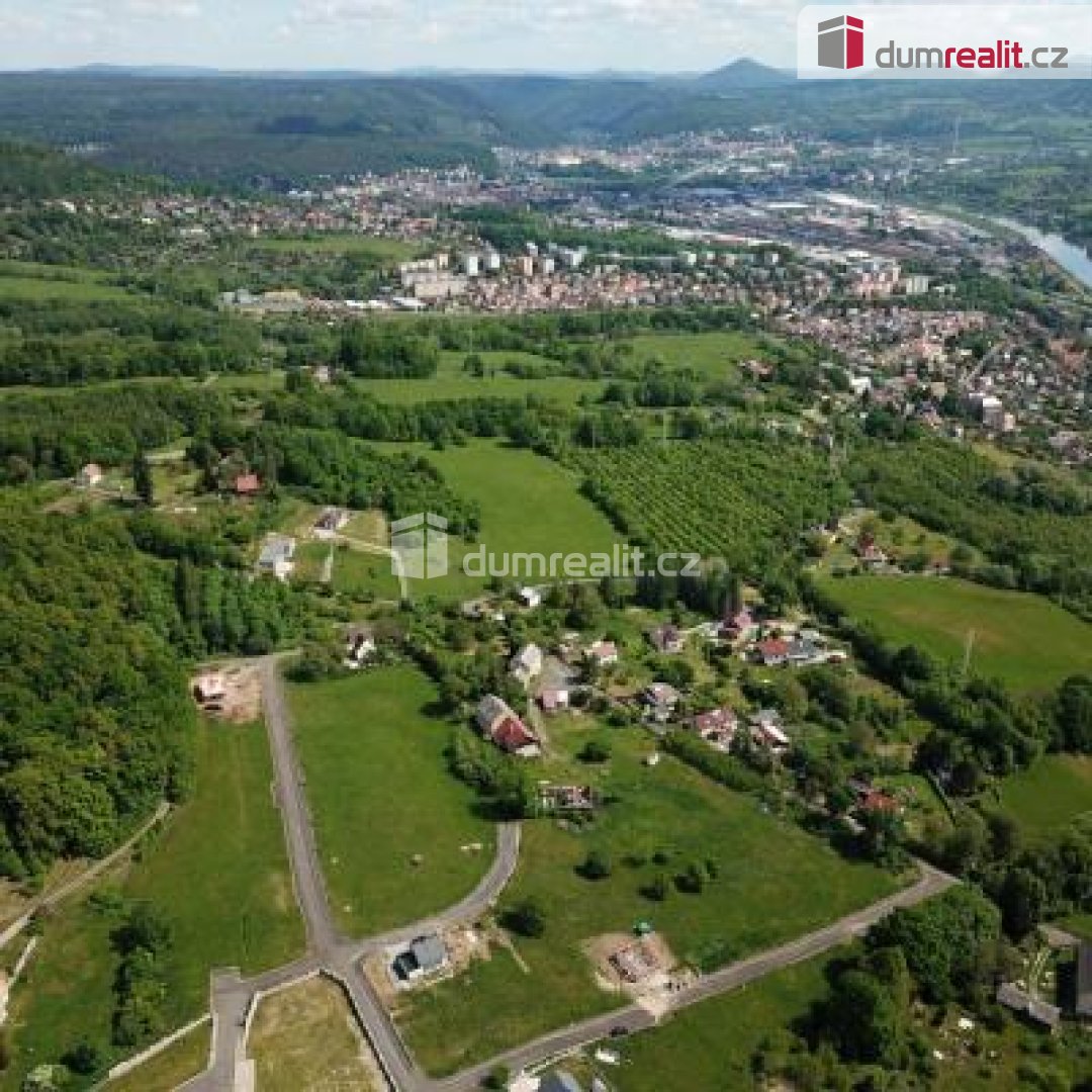 Prodej pozemku určeného k výstavbě RD včetně podílu na příje
