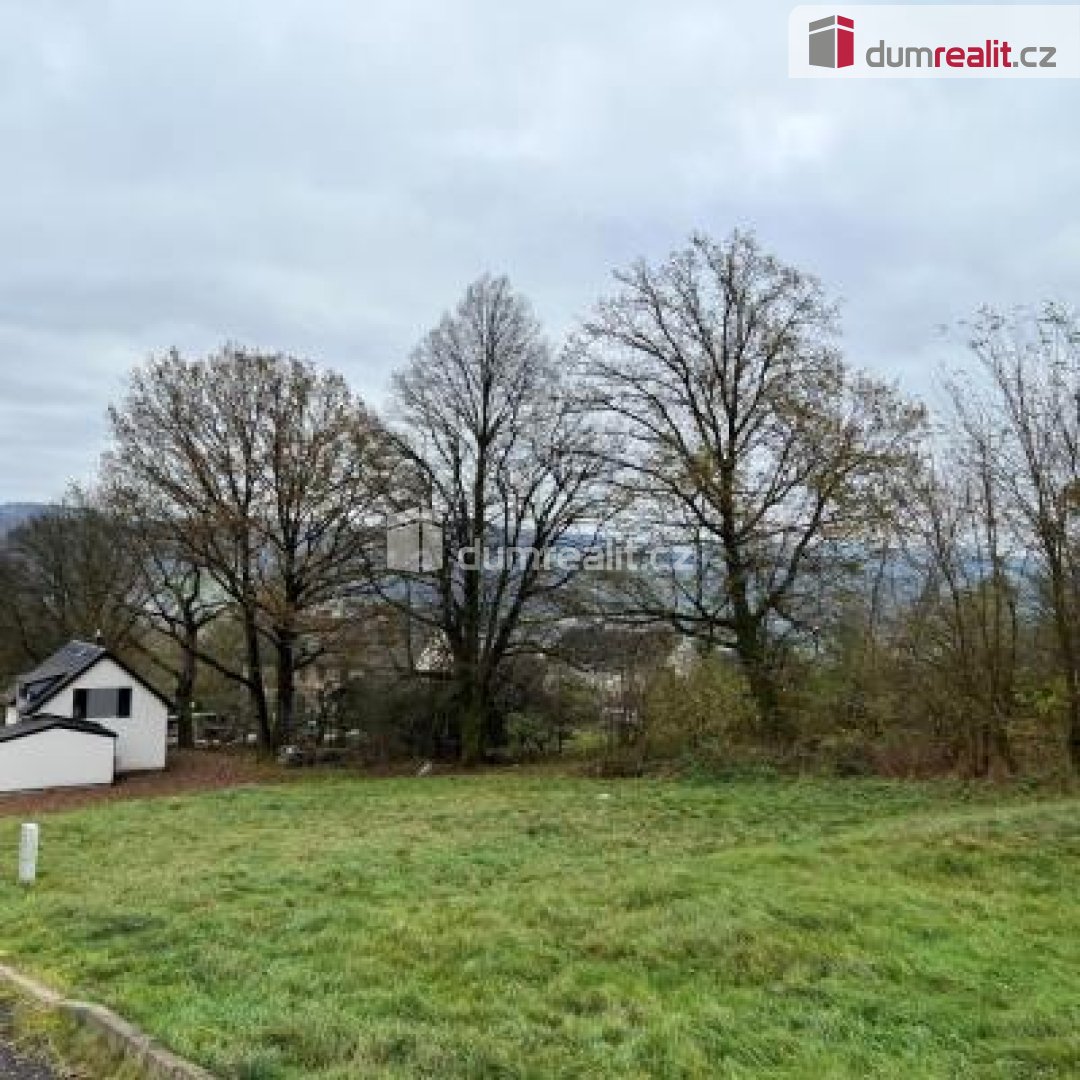 Prodej pozemku určeného k výstavbě RD včetně podílu na příje