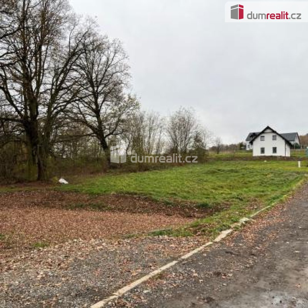 Prodej pozemku určeného k výstavbě RD včetně podílu na příje