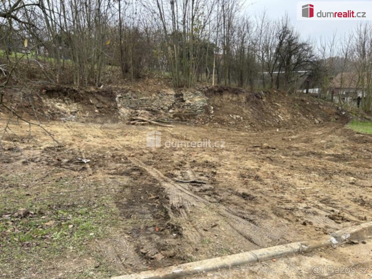 Stavební pozemek 213m2,  Oprostovice