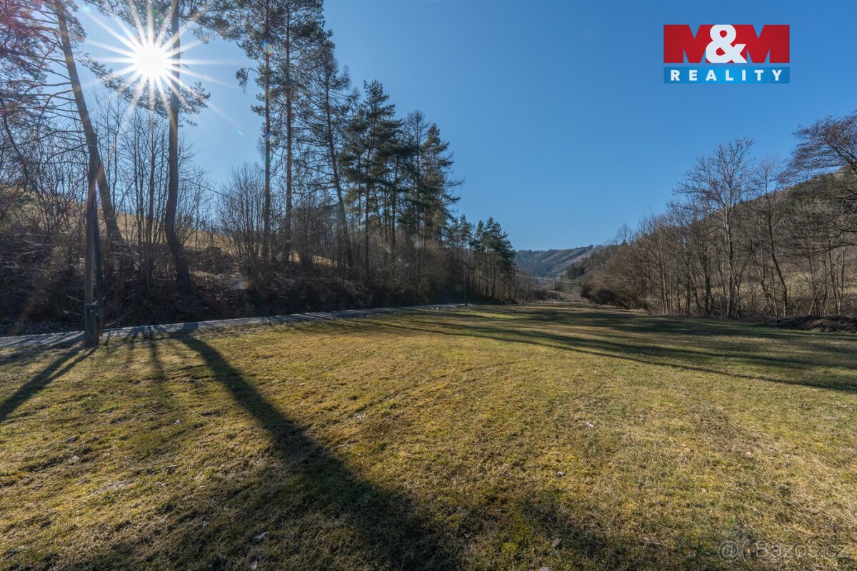 Prodej provozní plochy, 1762 m², Zděchov