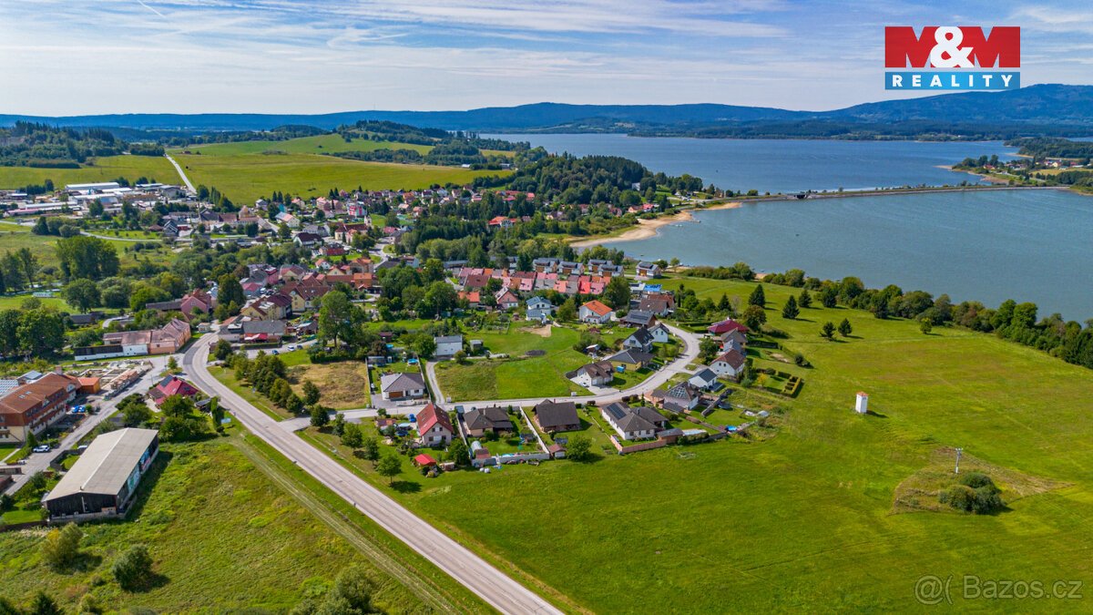 Prodej pozemku k bydlení, 1331 m², Černá v Pošumaví