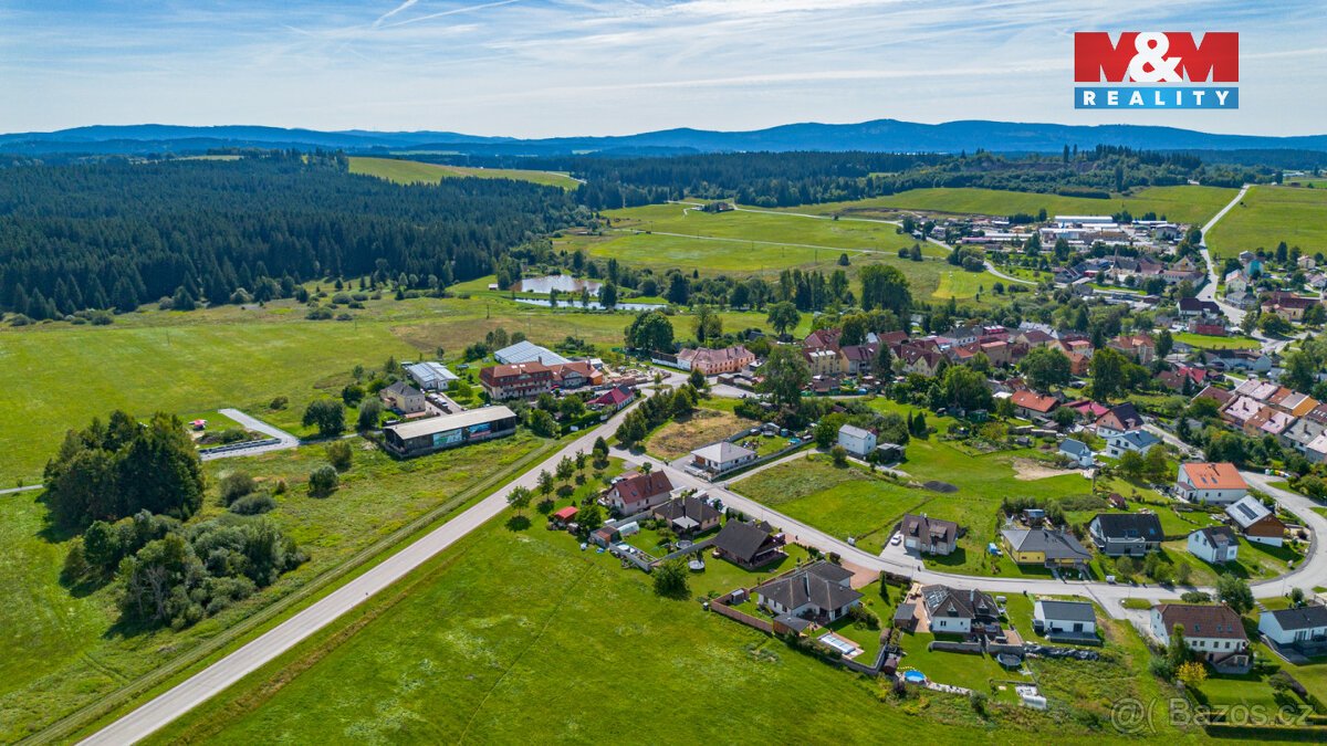 Prodej pozemku k bydlení, 1331 m², Černá v Pošumaví