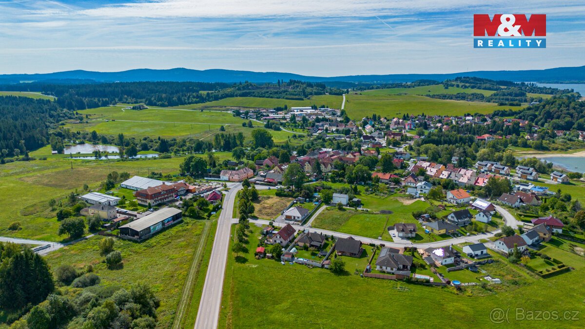 Prodej pozemku k bydlení, 1331 m², Černá v Pošumaví