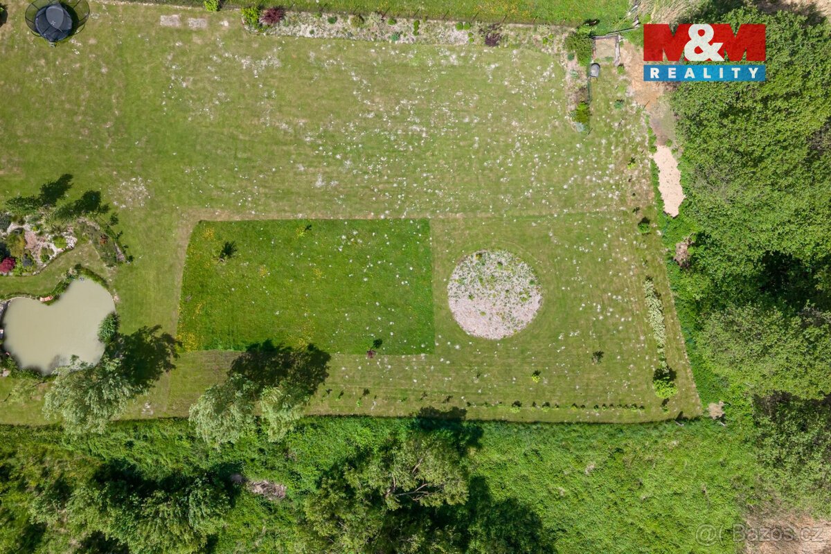 Prodej pozemku k bydlení, 1612 m², Červená Voda