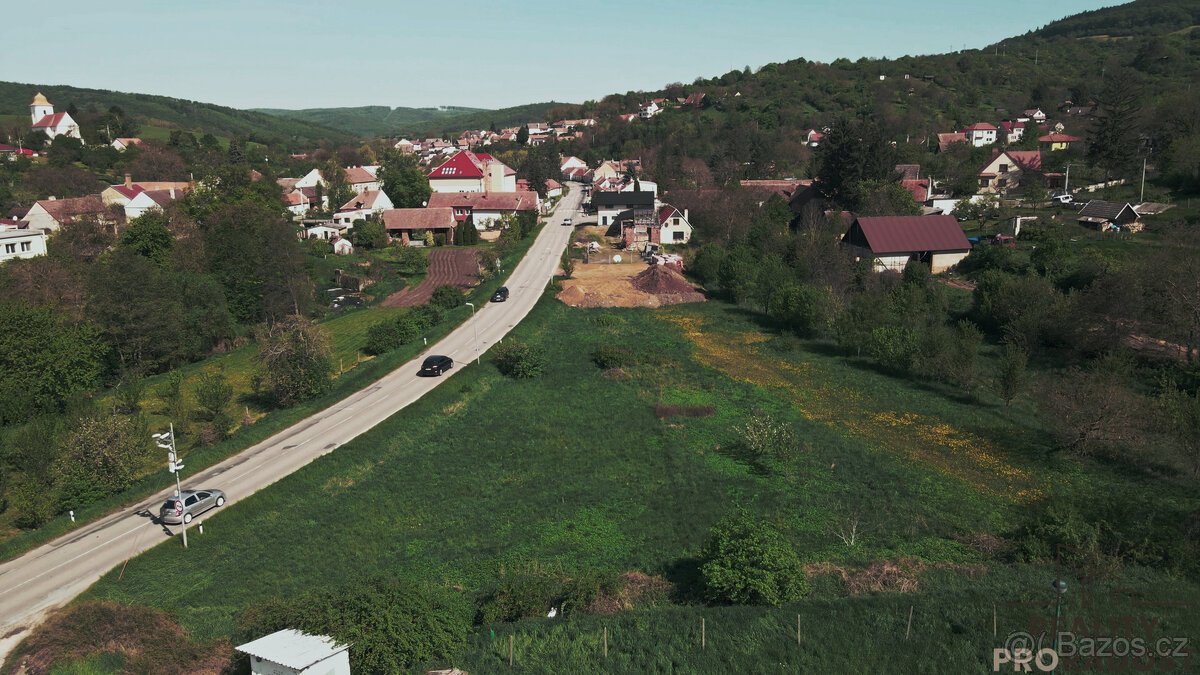 Prodej stavebního pozemku 632,5 m2 v Kyjově-Bohuslavicích, l