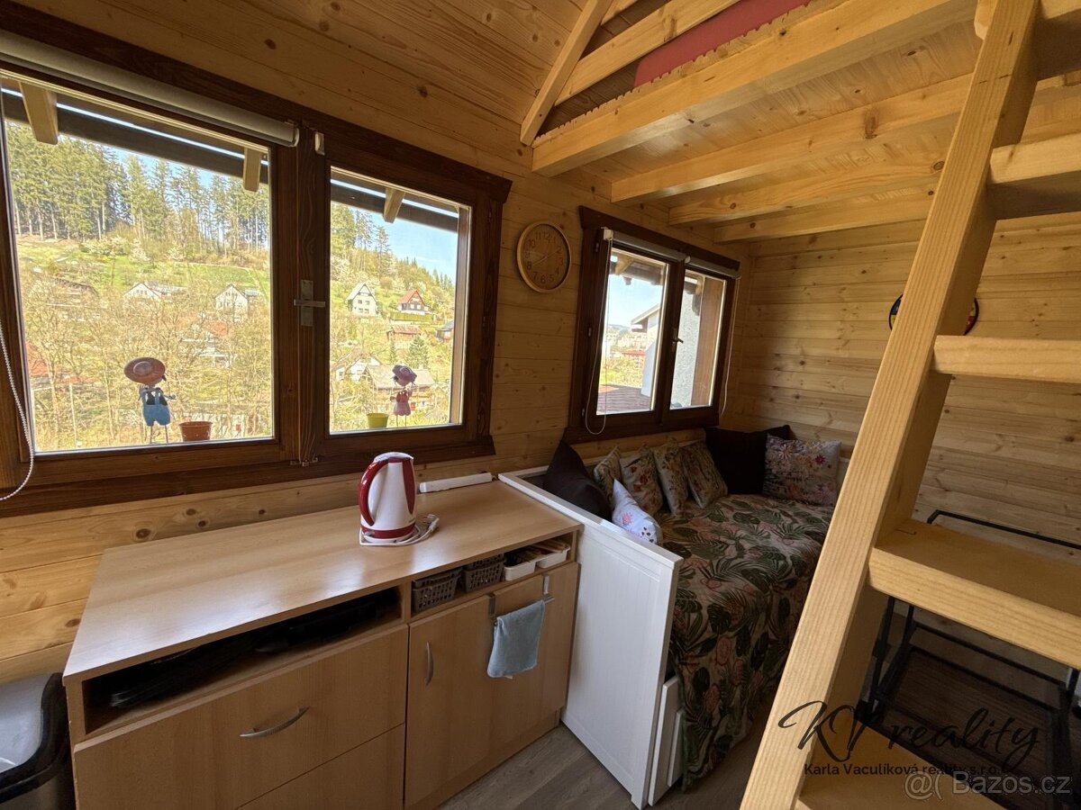 Prodej zahrady s dřevěnou chatkou, CP 357 m2, Vsetín, Amerik