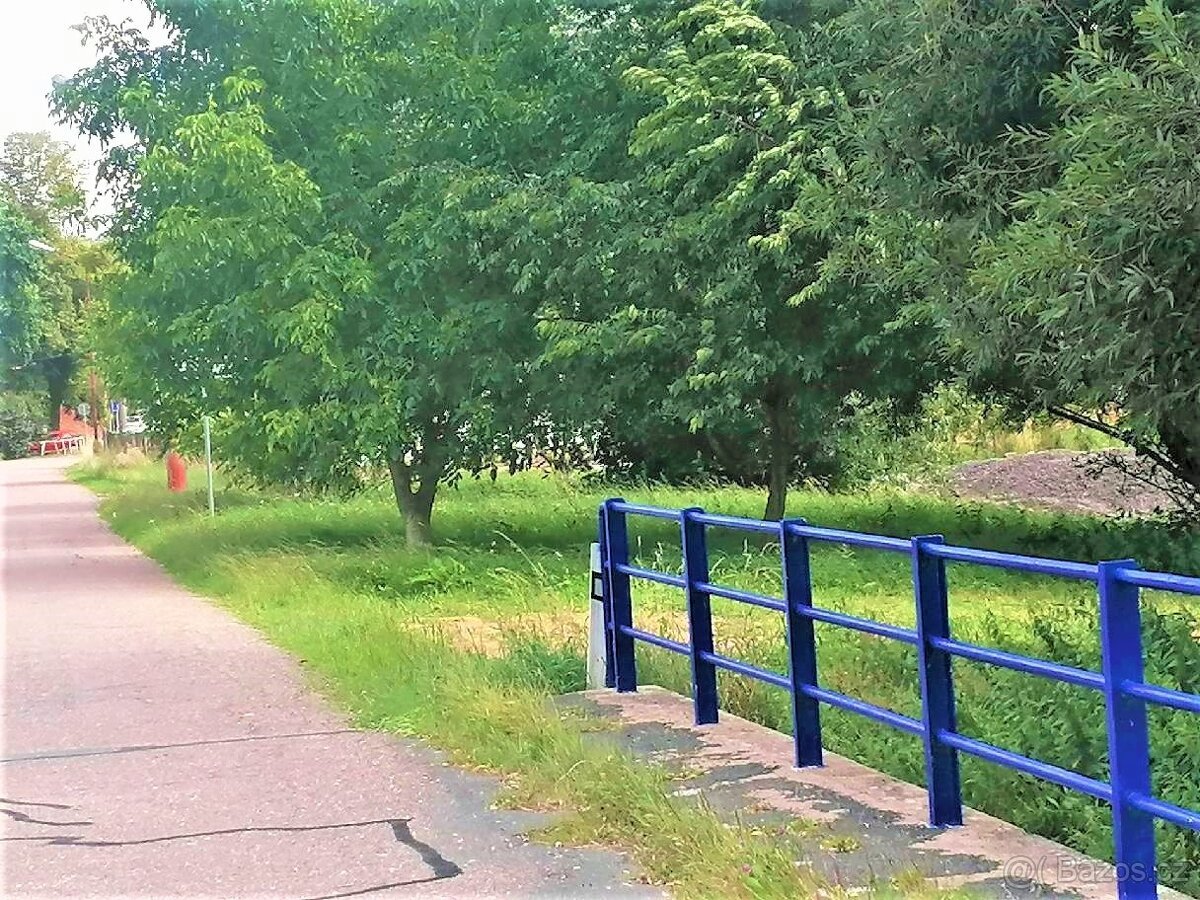 Prodej zahrady 200 m² Třesovice - Popovice