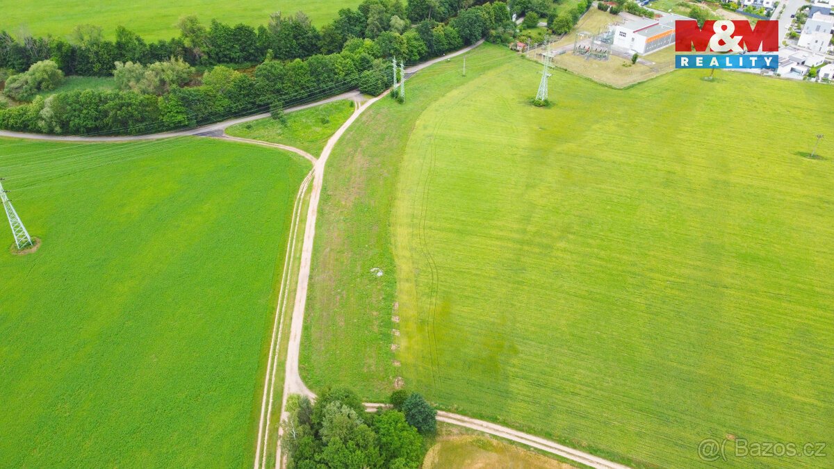 Prodej komerčního pozemku, 6364 m², Hradec Králové