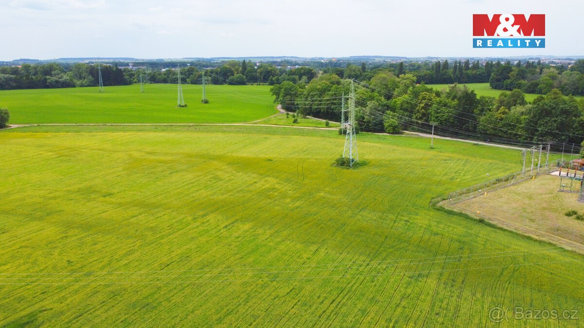Prodej komerčního pozemku, 6364 m², Hradec Králové