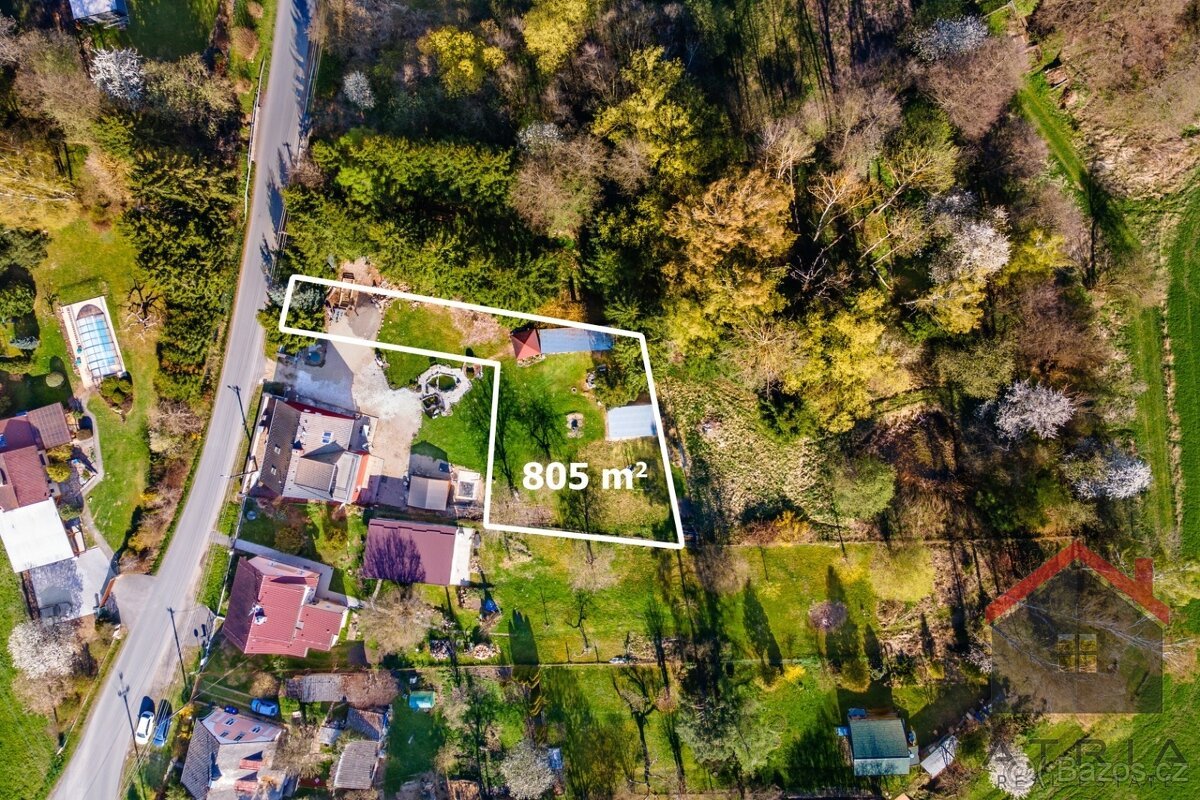 Prodej slunného stavebního pozemku v Medovém Újezdě 805m2