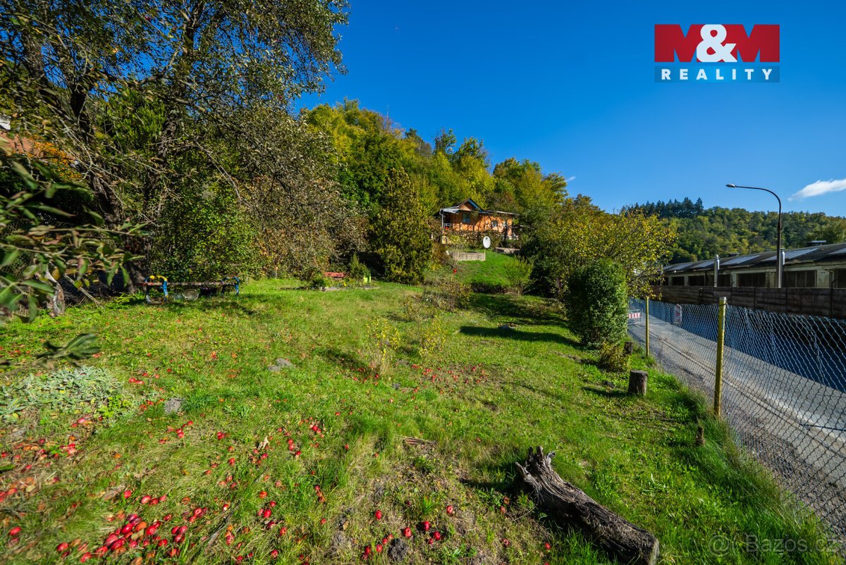 Prodej pozemku k bydlení, 890 m², Adamov