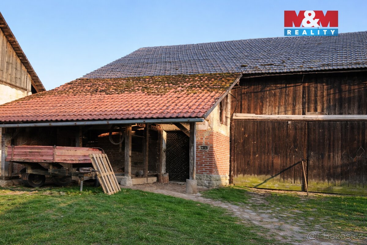 Prodej ideální 1/2 pozemků 33 850 m² – Svijanský Újezd