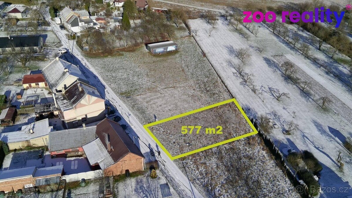 Stavební pozemek 577m2, Lazníky