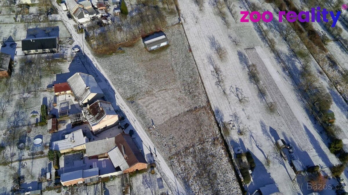 Stavební pozemek 577m2, Lazníky