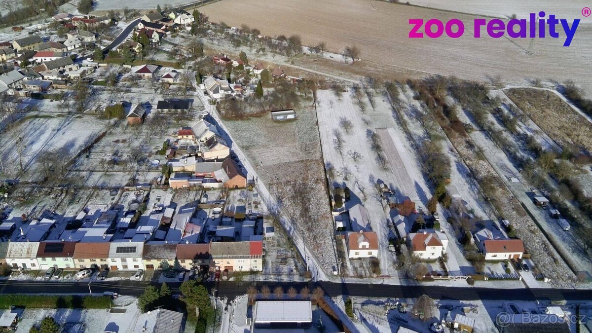 Stavební pozemek 577m2, Lazníky