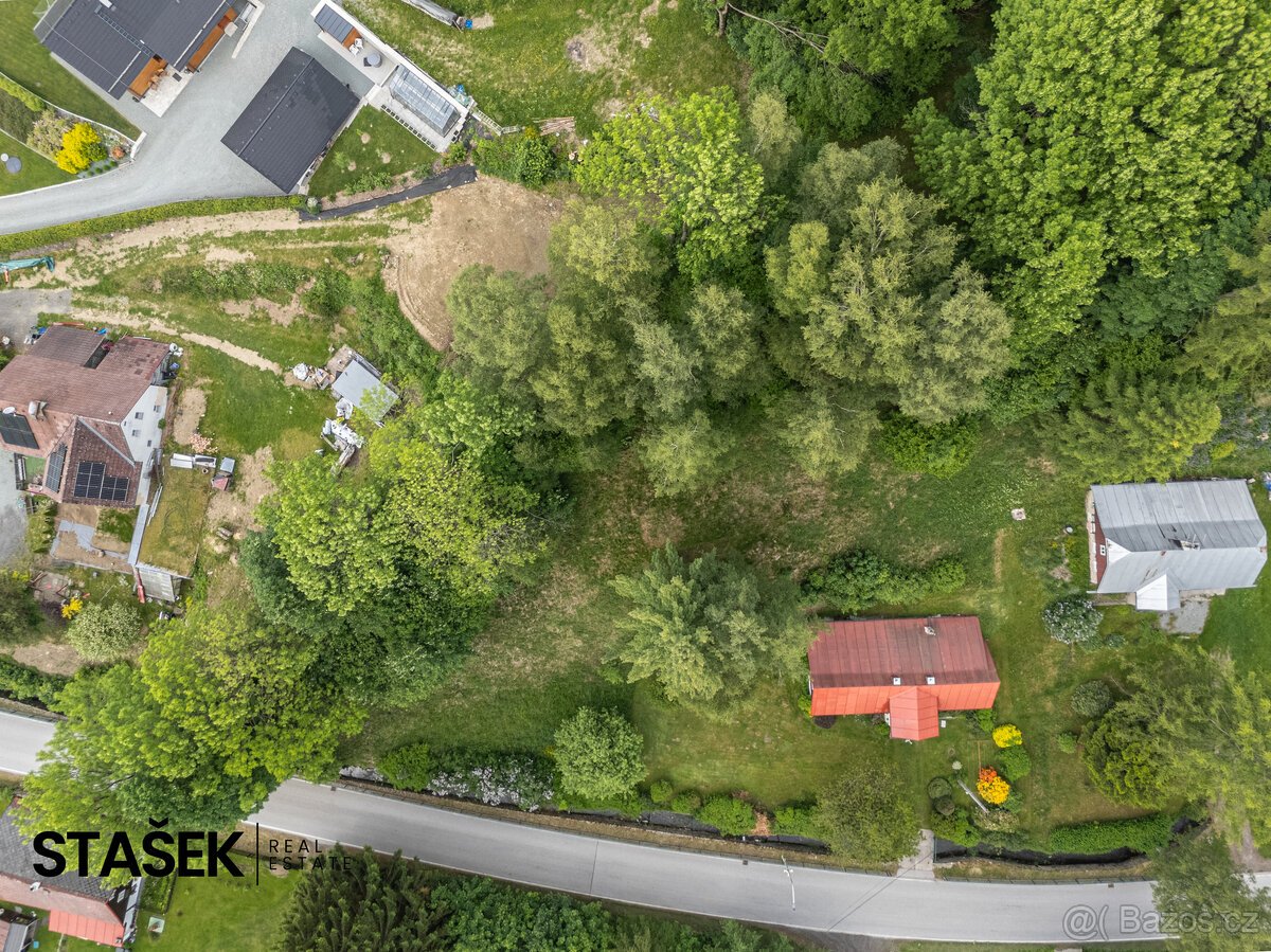 Prodej pozemku se stavebním povolením v CHKO Orlické hory - 