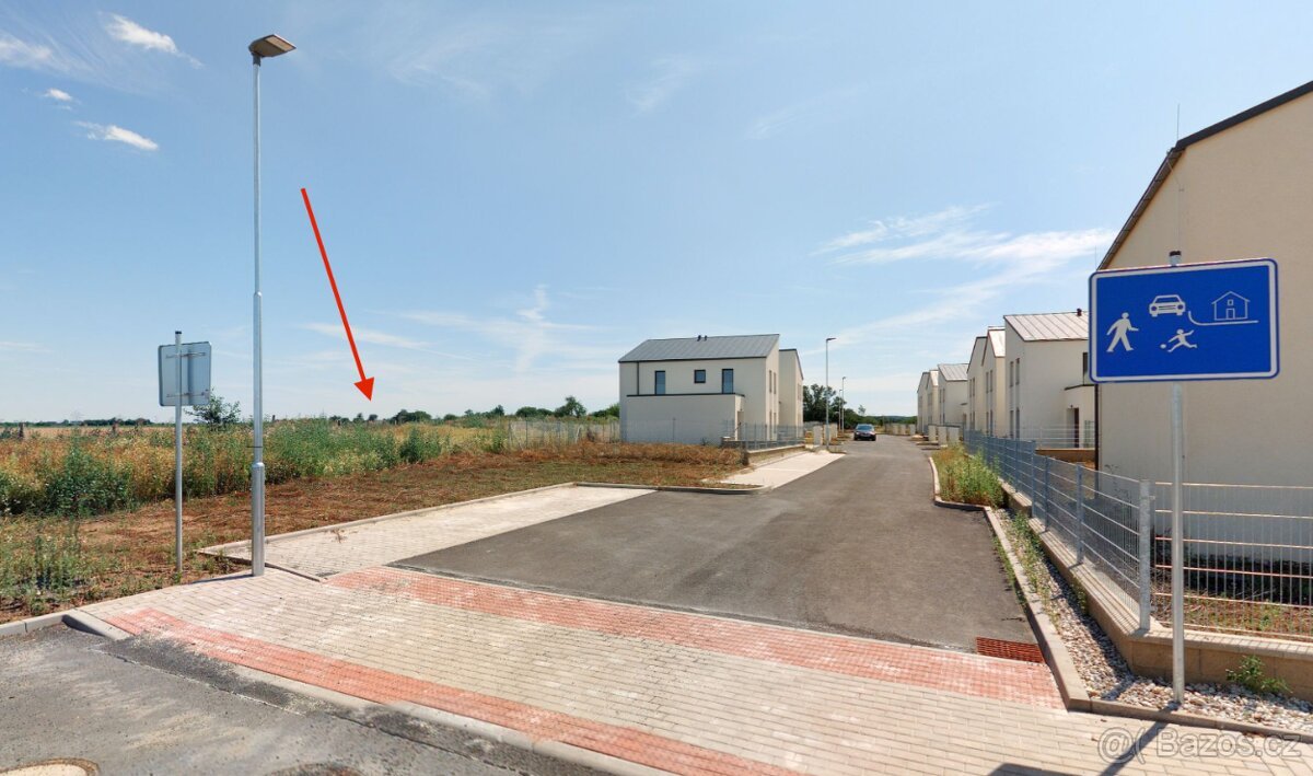PRODÁM POZEMEK-ORNÁ PUDA-28 407m2, Praha- Královice