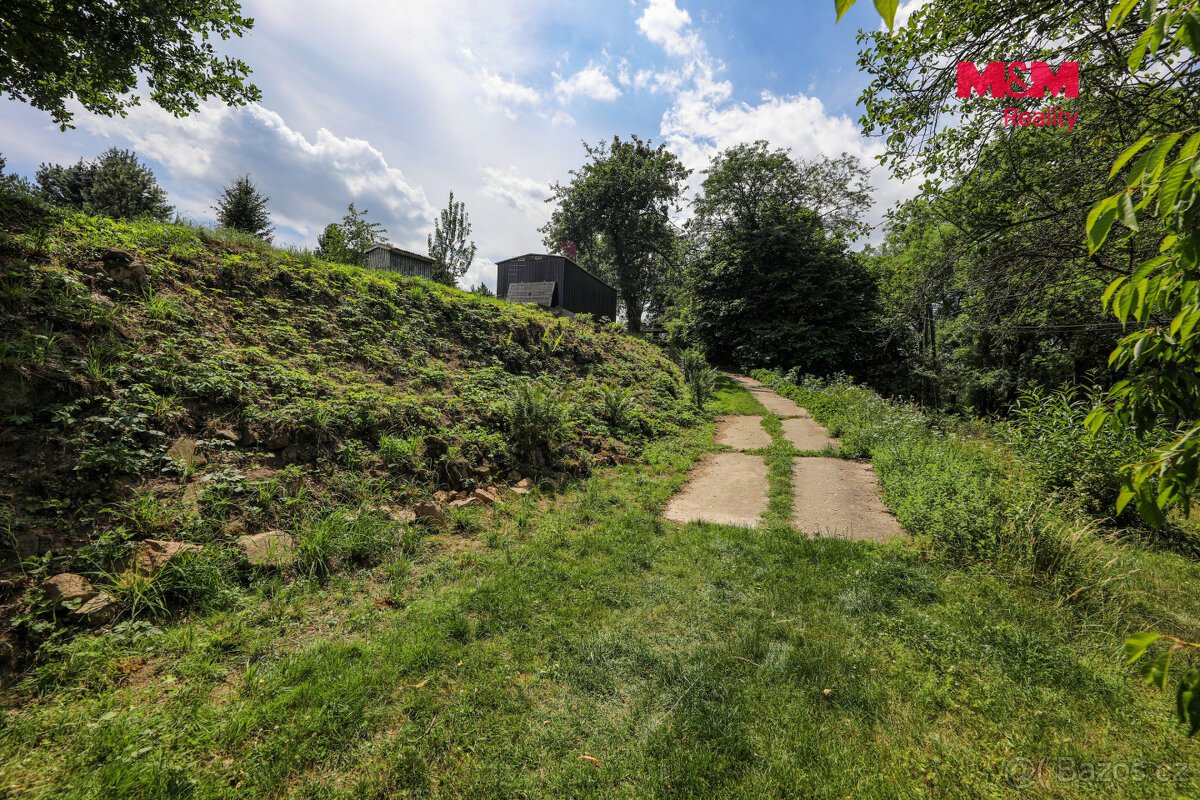 Prodej pozemku k bydlení, 1800 m², Předenice