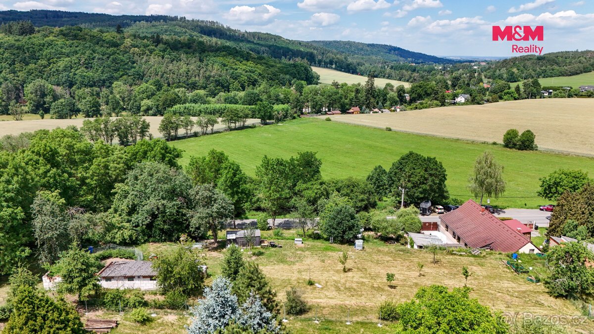 Prodej pozemku k bydlení, 1800 m², Předenice
