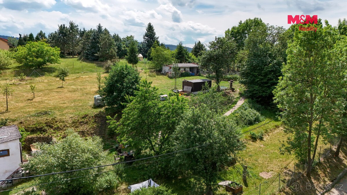 Prodej pozemku k bydlení, 1800 m², Předenice