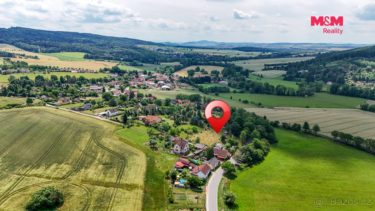 Prodej pozemku k bydlení, 1800 m², Předenice