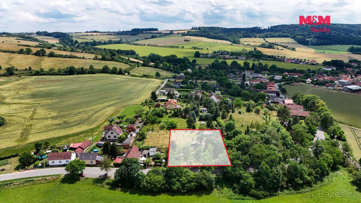 Prodej pozemku k bydlení, 1800 m², Předenice