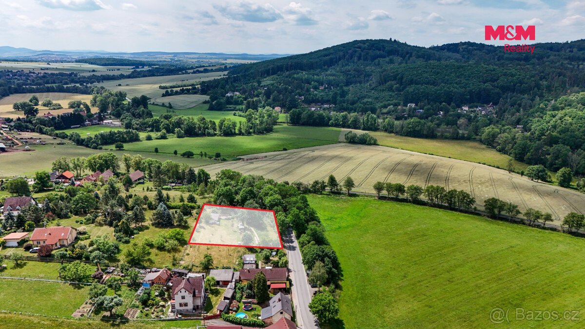 Prodej pozemku k bydlení, 1800 m², Předenice