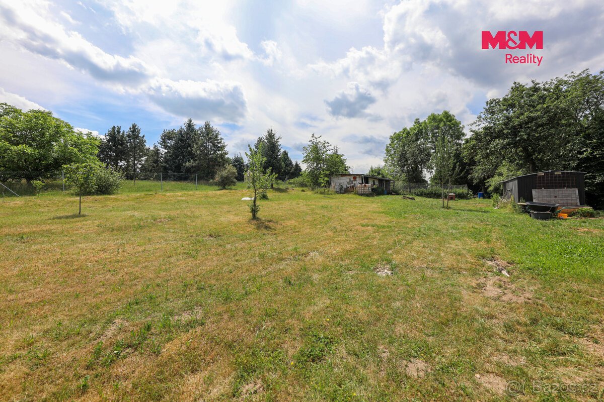 Prodej pozemku k bydlení, 1800 m², Předenice