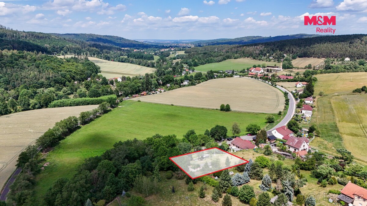 Prodej pozemku k bydlení, 1800 m², Předenice
