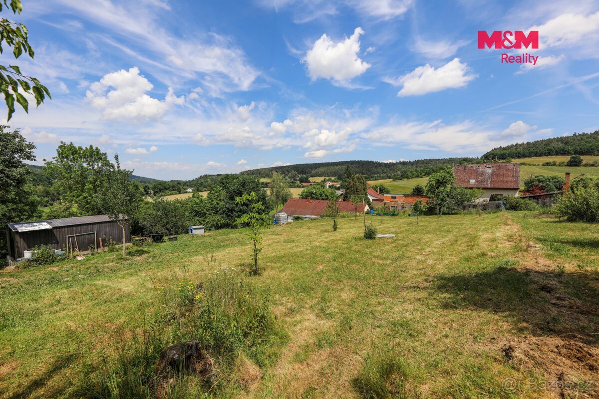 Prodej pozemku k bydlení, 1800 m², Předenice