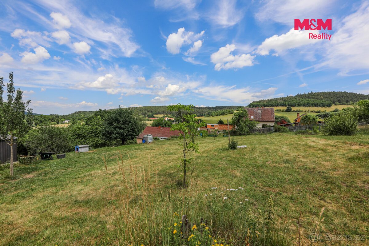Prodej pozemku k bydlení, 1800 m², Předenice