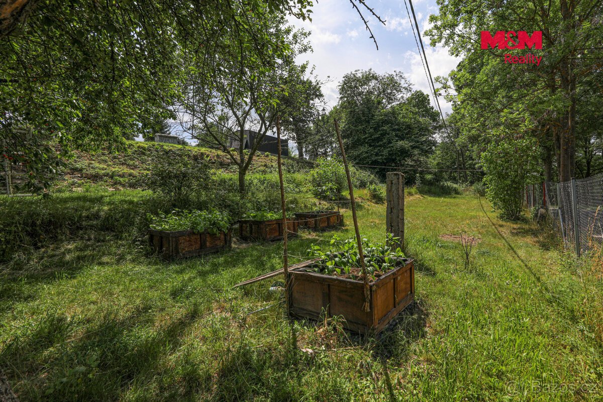 Prodej pozemku k bydlení, 1800 m², Předenice