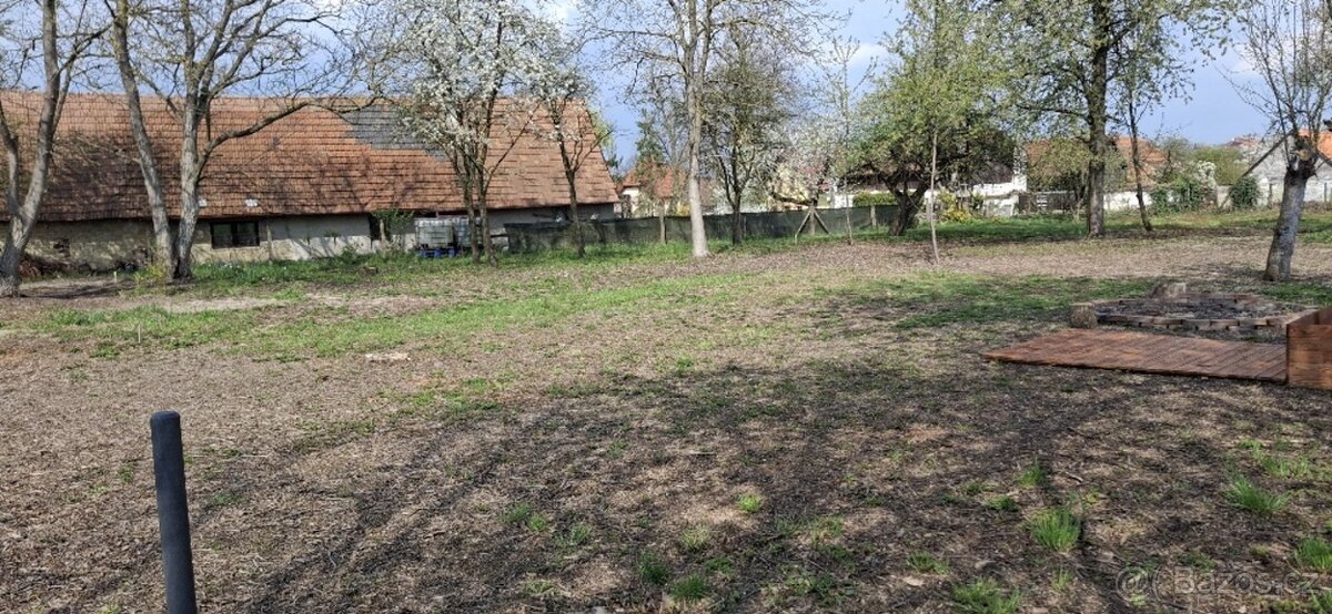 Pozemky s možností výstavby – Jenišovice