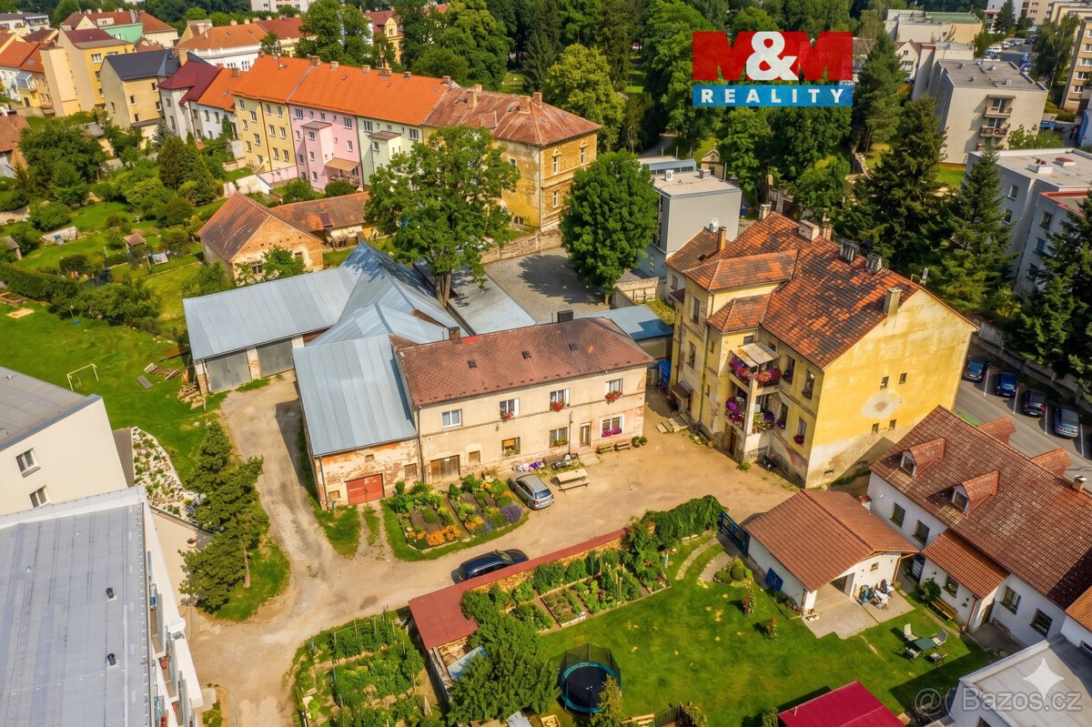 Prodej komerčního pozemku,1 795 m², Strakonice,ul.Havlíčkova